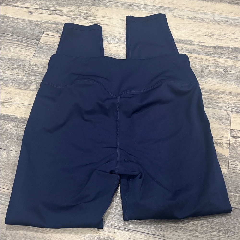 Fabletics navy blue leggings size large - Picture 2 of 3